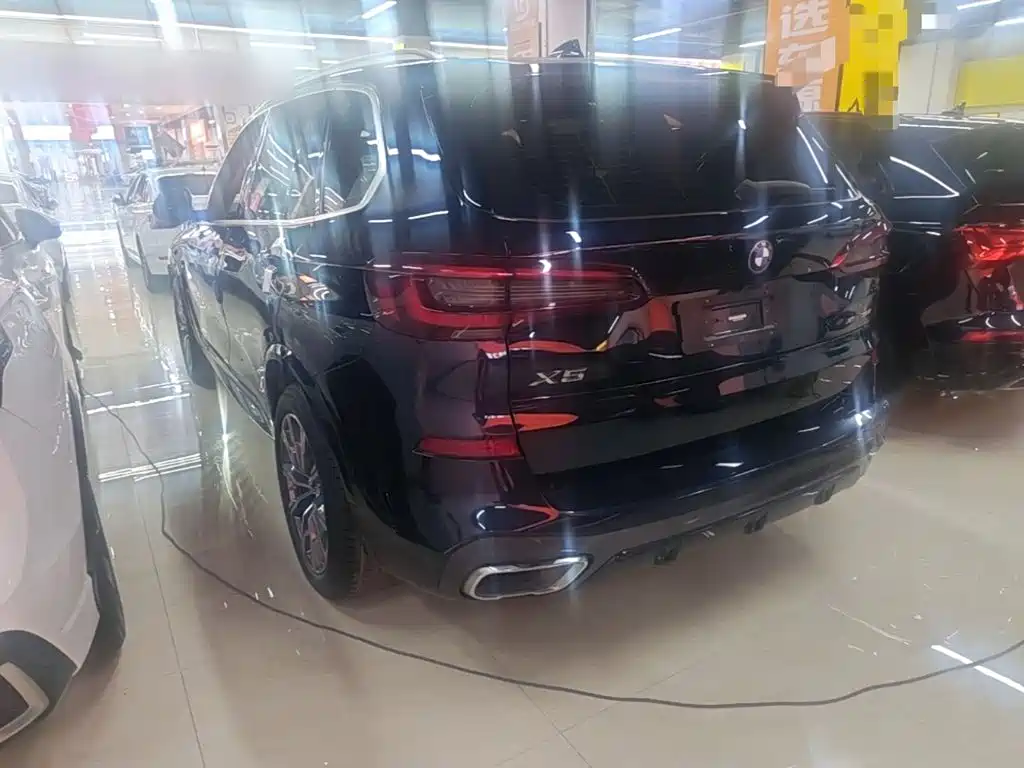 BMW X5 (Import) — фото 5