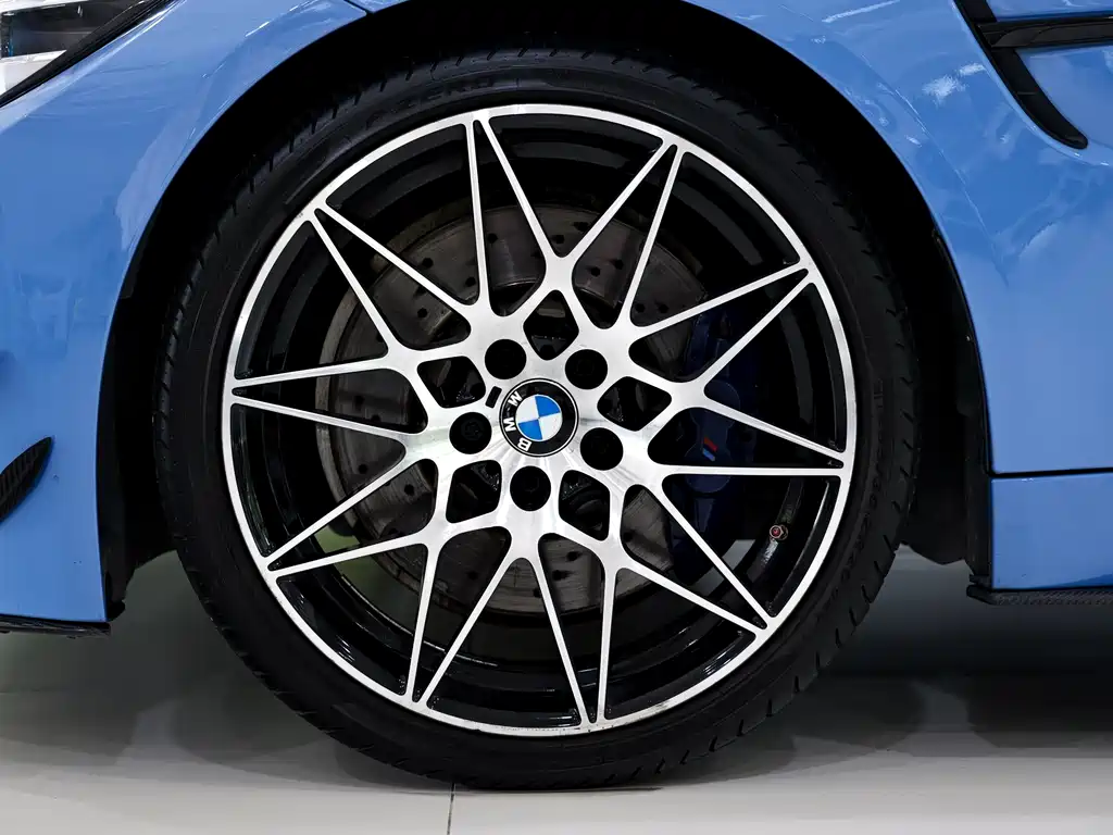 BMW M4 — фото 7