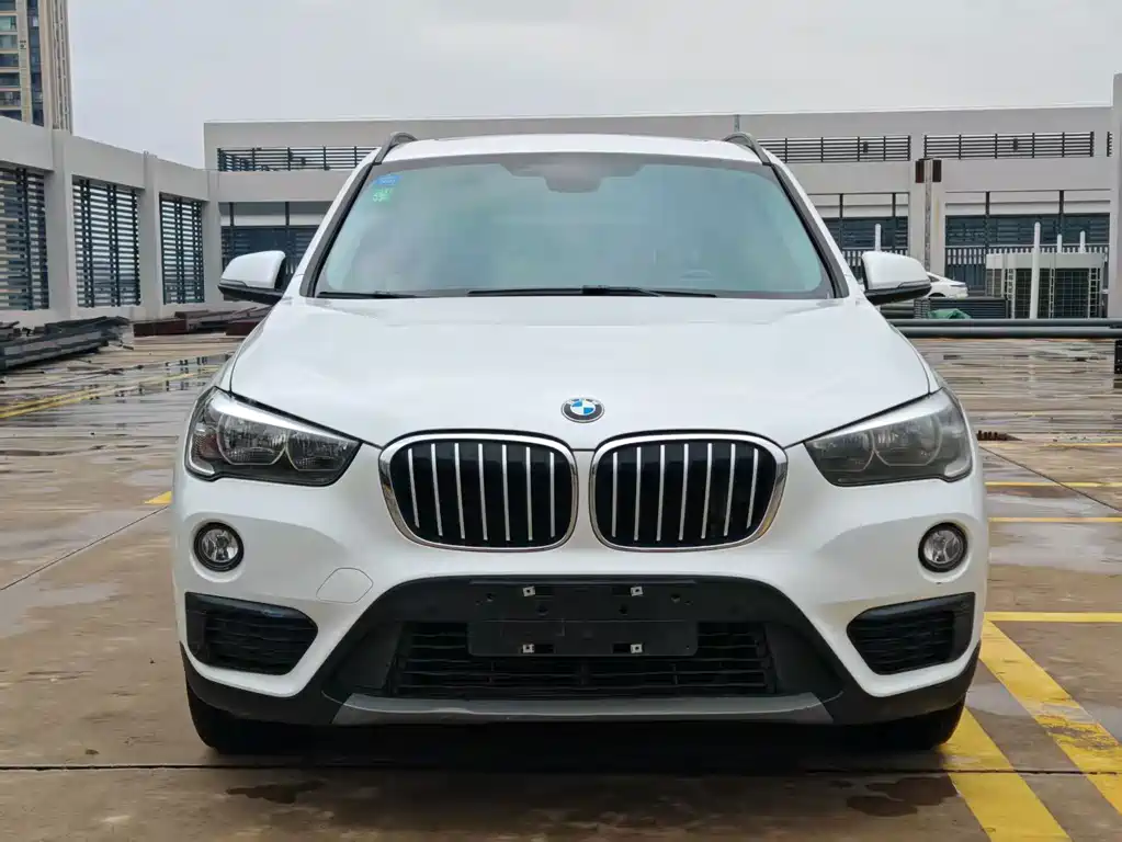 BMW X1 — фото 2