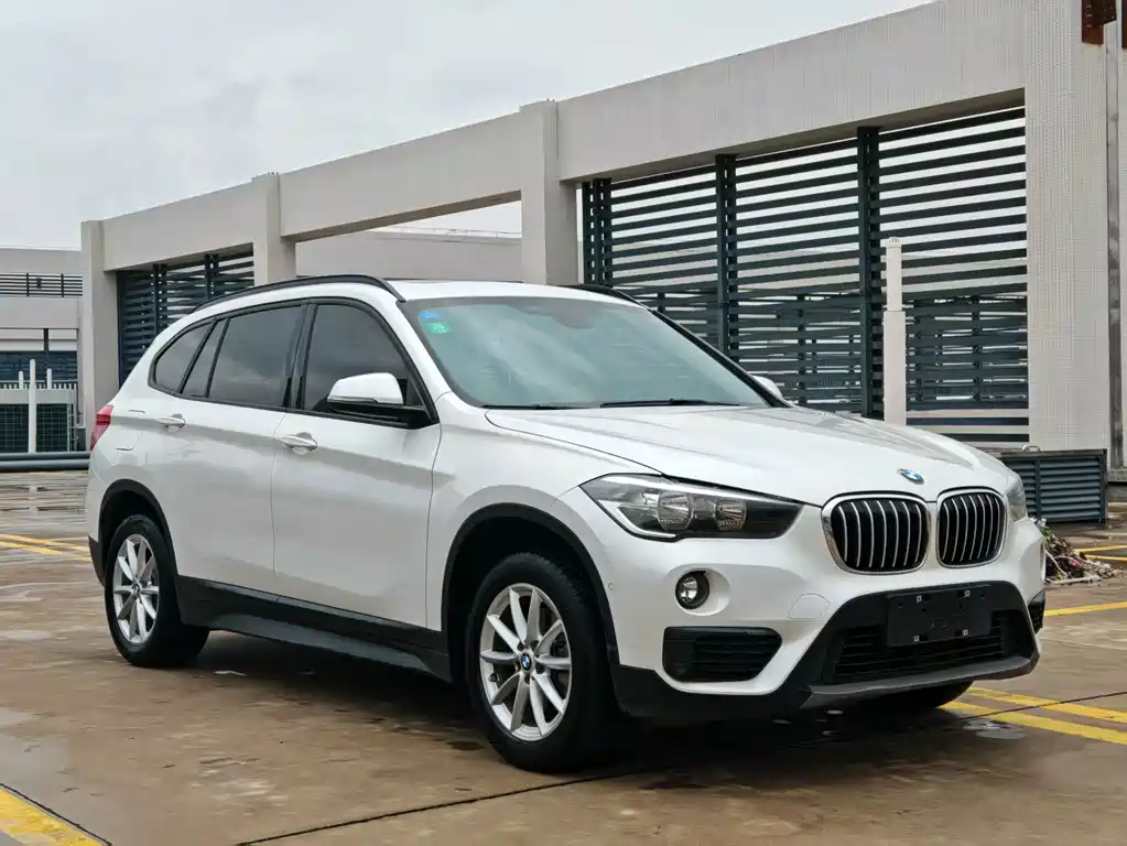 BMW X1 — фото 3