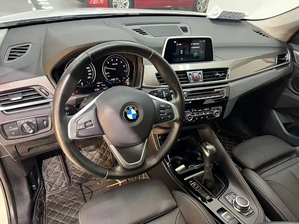 BMW X1 — фото 4