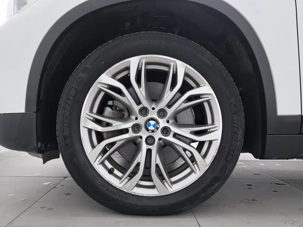BMW X1 — фото 17