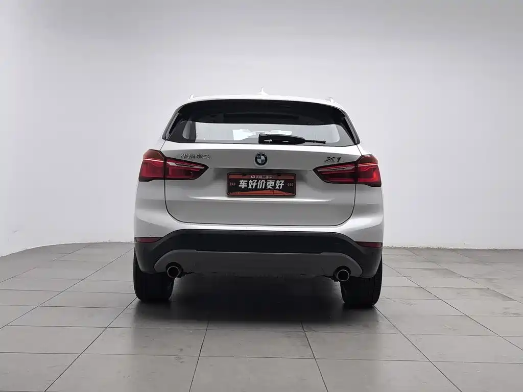 BMW X1 — фото 4