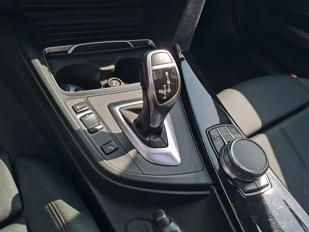 BMW 3 Series — фото 15