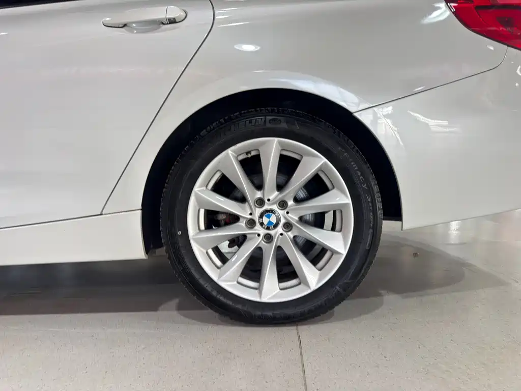 BMW 3 Series GT — фото 24