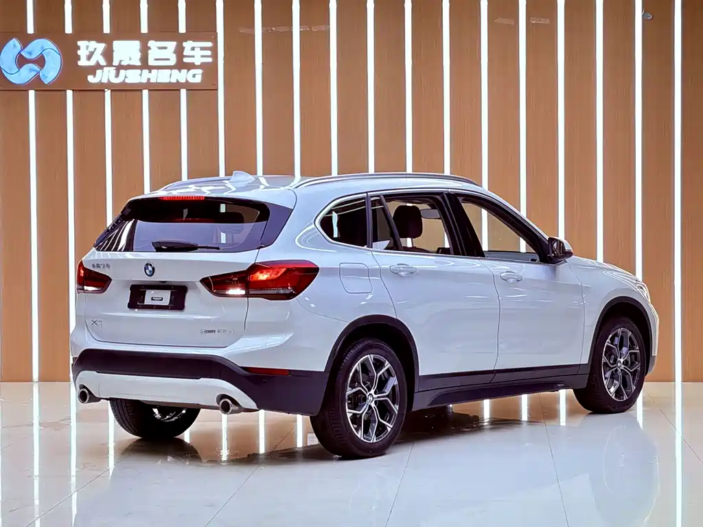 BMW X1 — фото 20