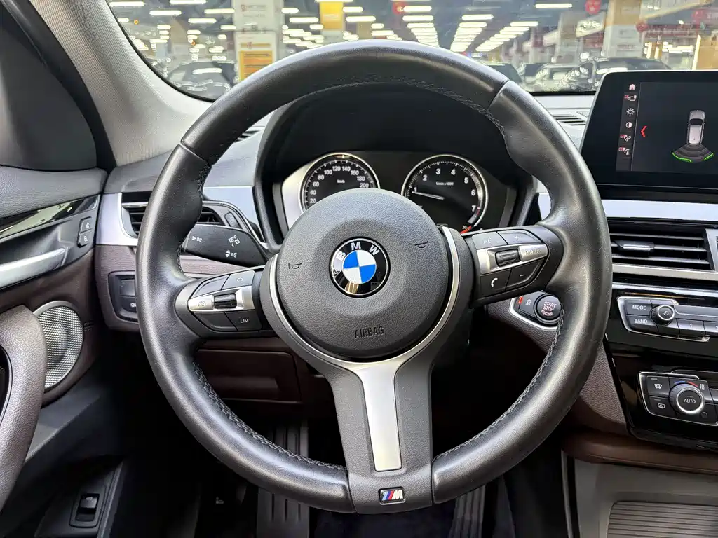 BMW X1 — фото 4
