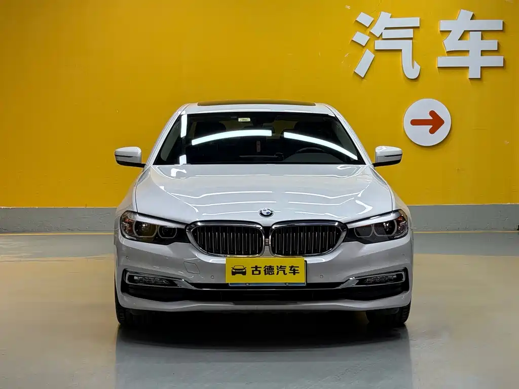 BMW 5 Series — фото 2