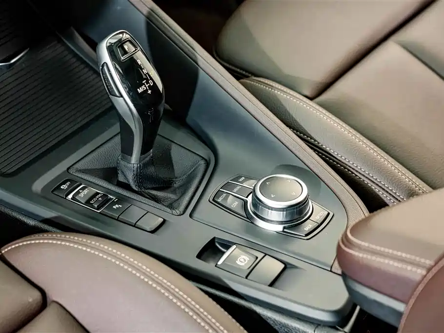 BMW X1 — фото 11
