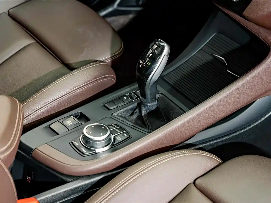 BMW X1 — фото 18