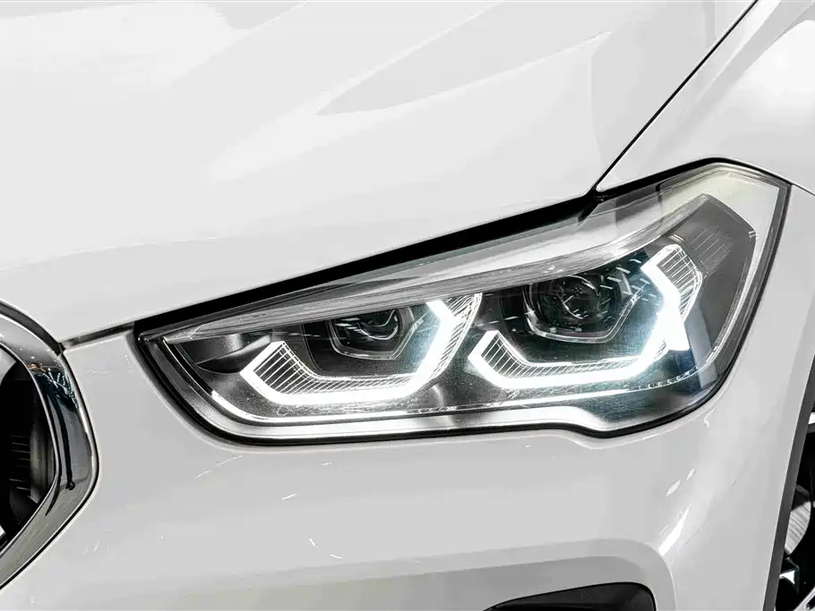 BMW X1 — фото 4