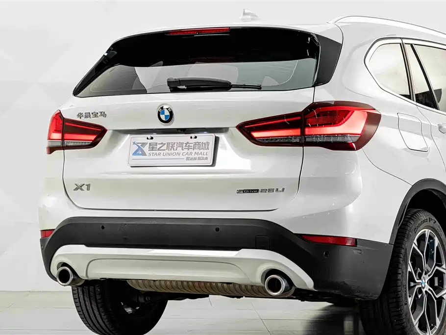BMW X1 — фото 7