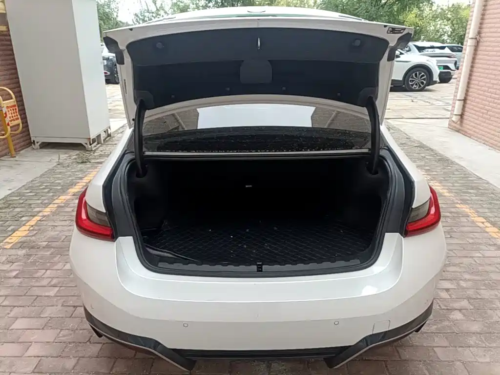 BMW i3 — фото 19