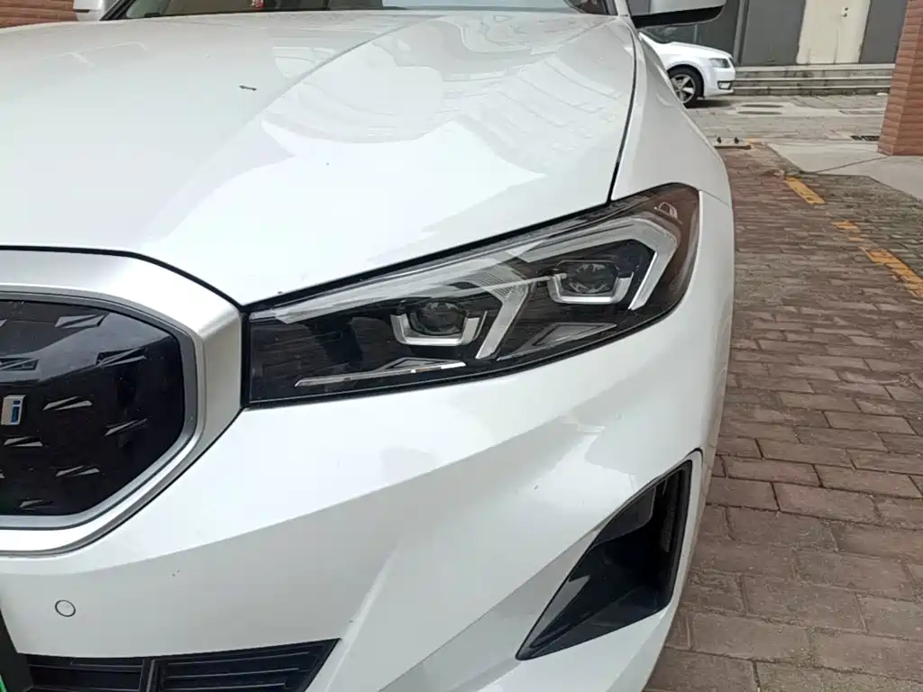 BMW i3 — фото 24