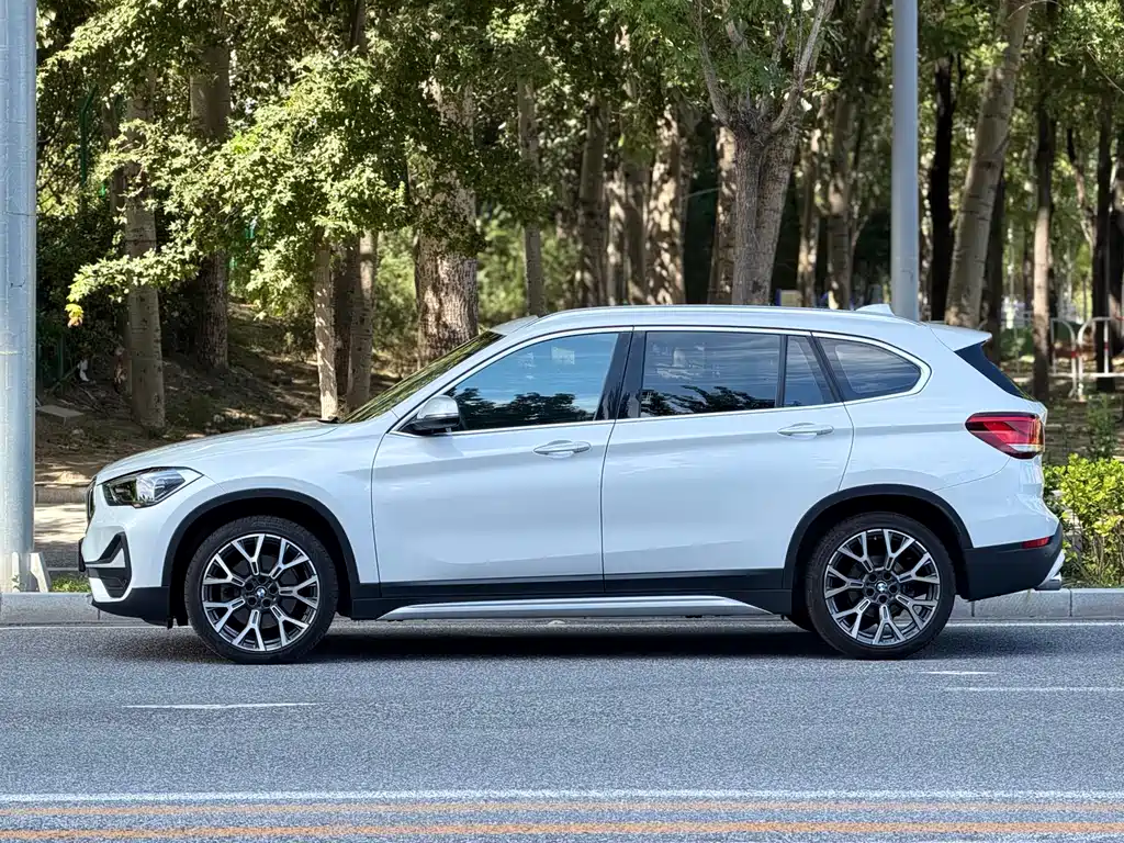 BMW X1 — фото 3