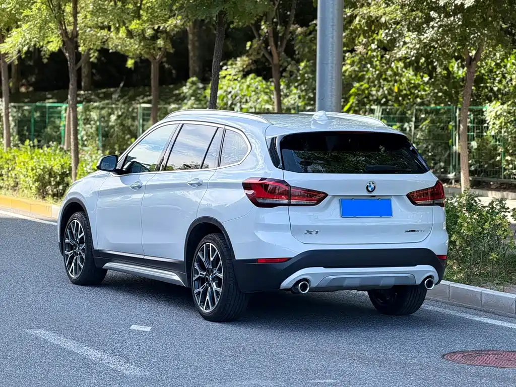 BMW X1 — фото 4