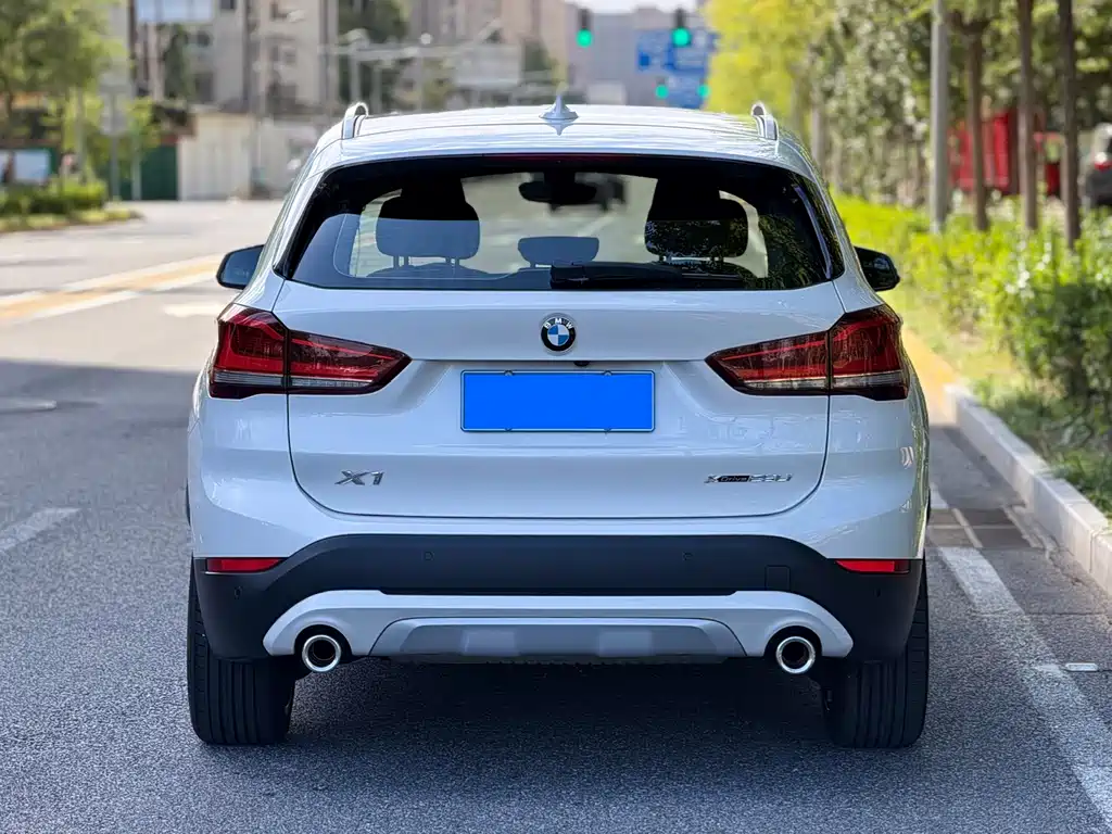 BMW X1 — фото 5