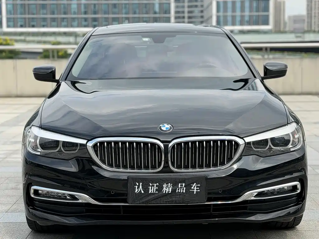 BMW 5 Series — фото 2