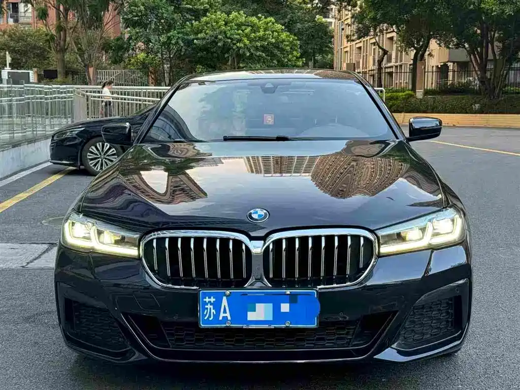 BMW 5 Series — фото 3