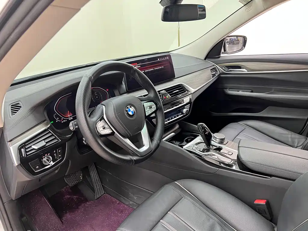 BMW 6 Series GT — фото 23