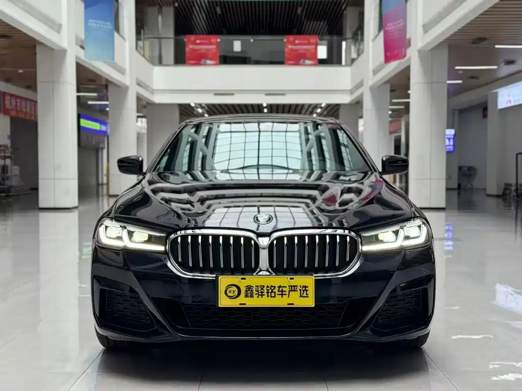 BMW 5 Series — фото 2