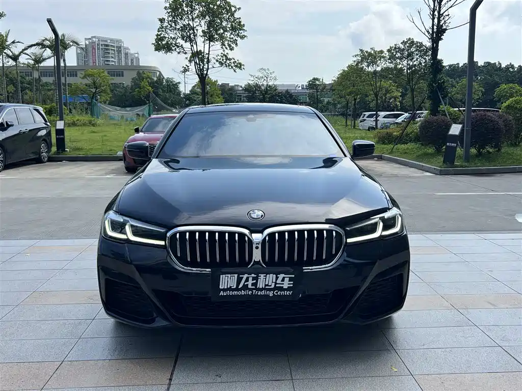 BMW 5 Series — фото 2