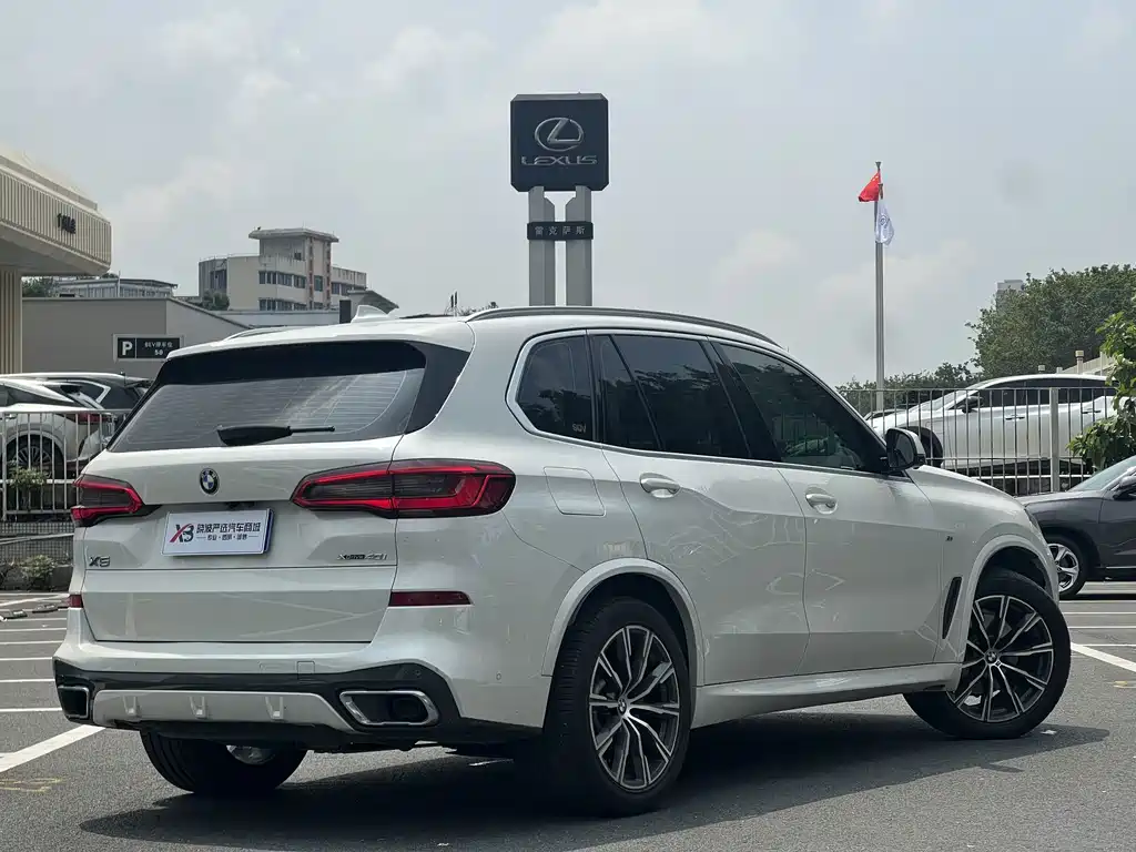 BMW X5 (Import) — фото 5