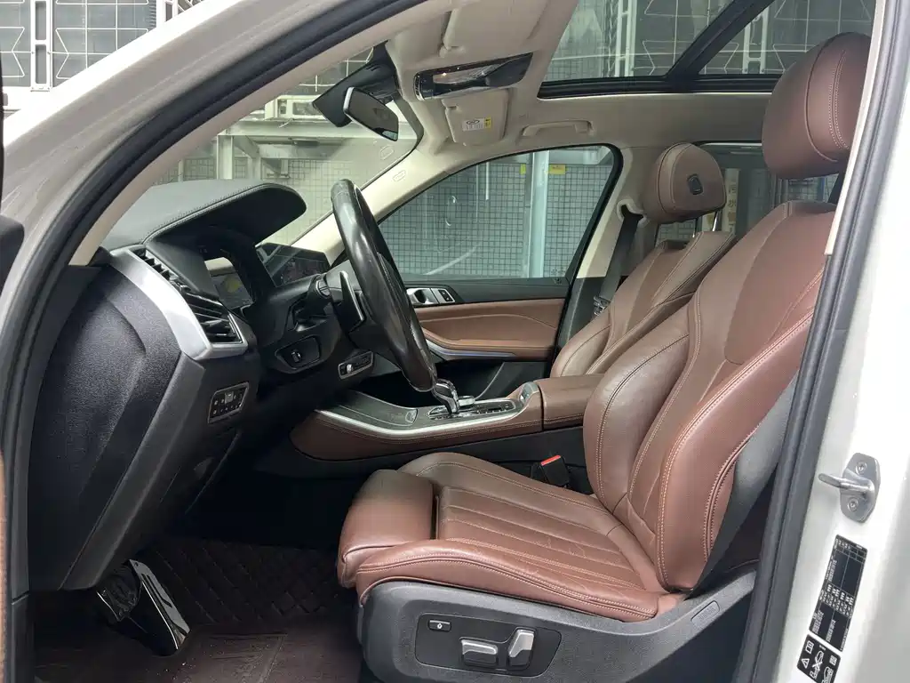 BMW X5 (Import) — фото 9