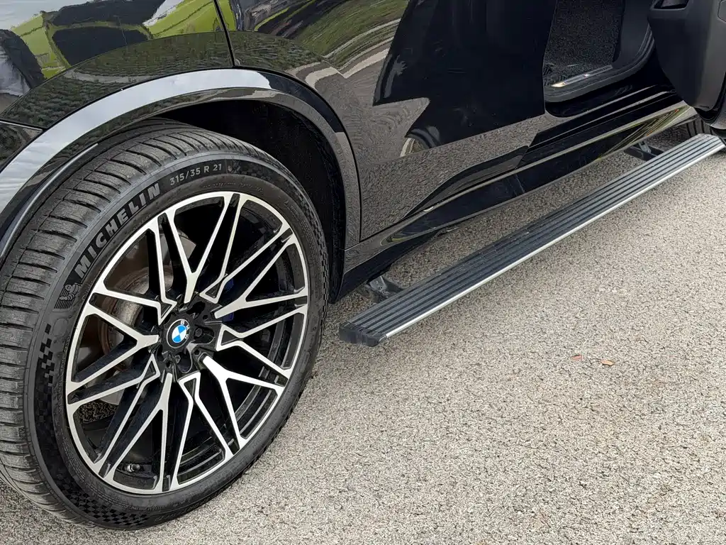 BMW X5 (Import) — фото 6