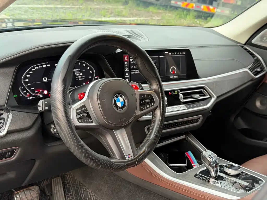 BMW X5 (Import) — фото 8
