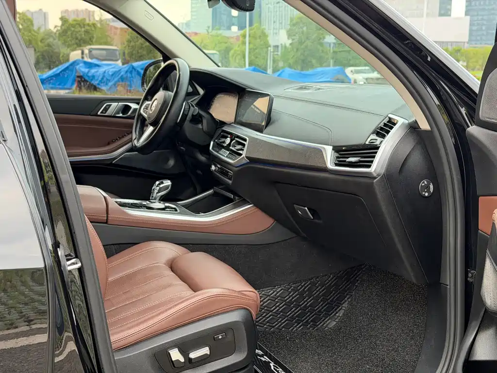 BMW X5 (Import) — фото 9