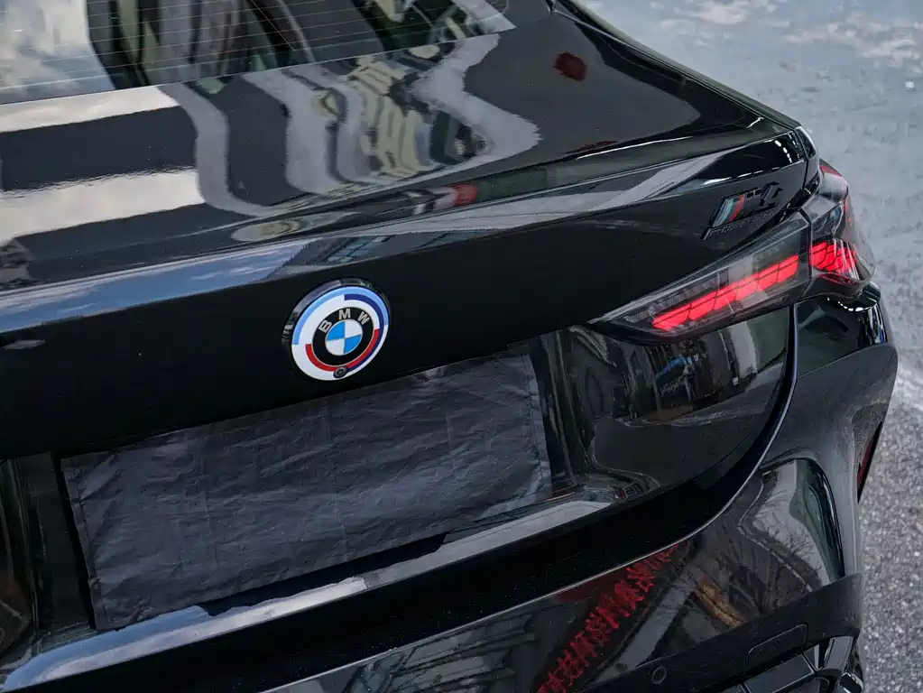 BMW M4 — фото 12