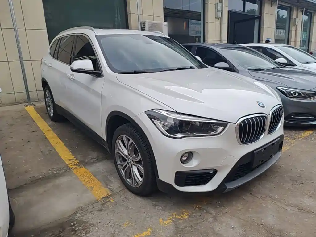 BMW X1 — фото 4