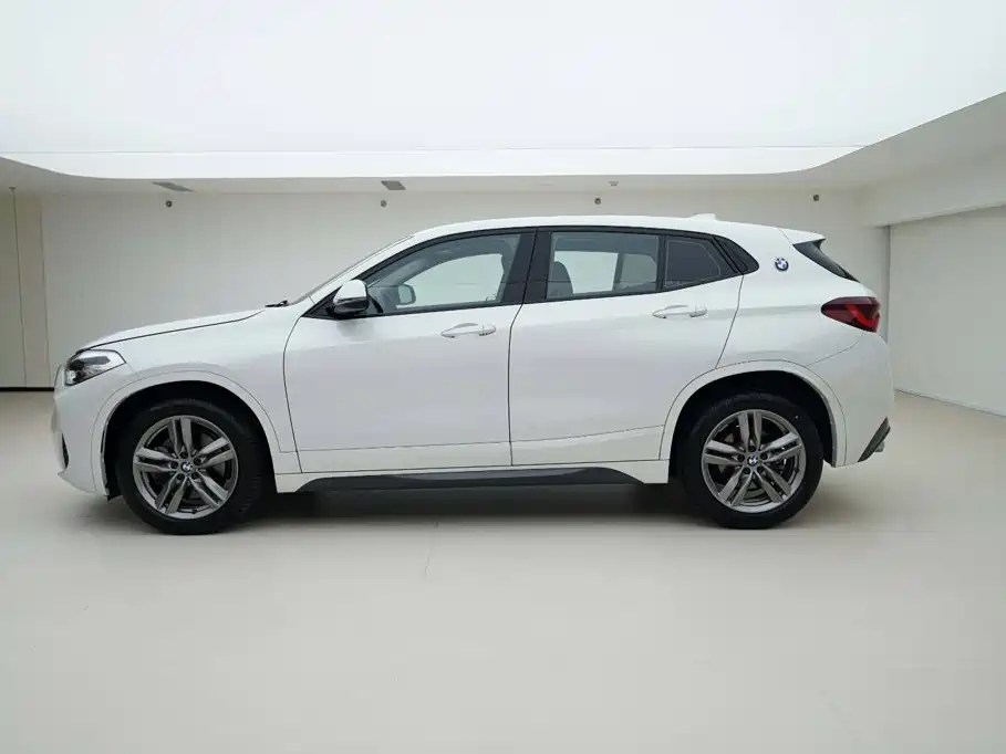 BMW X2 — фото 3