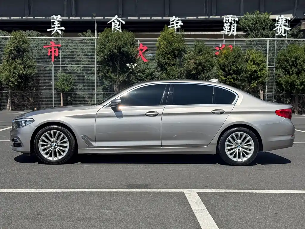 BMW 5 Series — фото 3