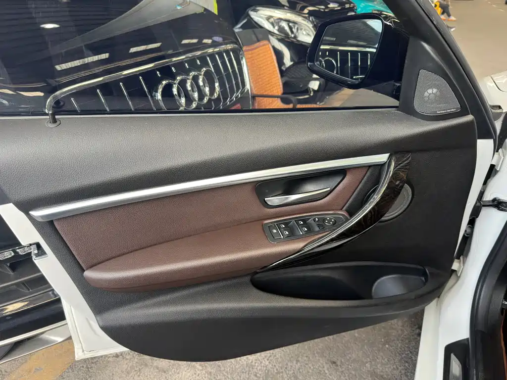 BMW 3 Series — фото 14