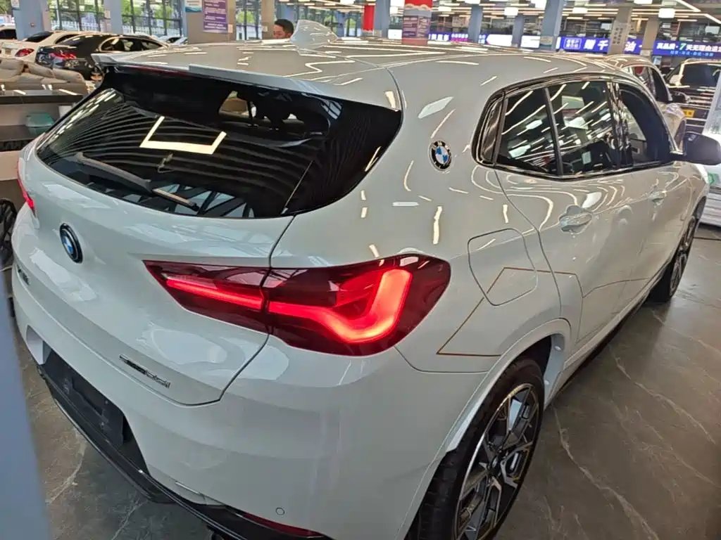 BMW X2 — фото 7