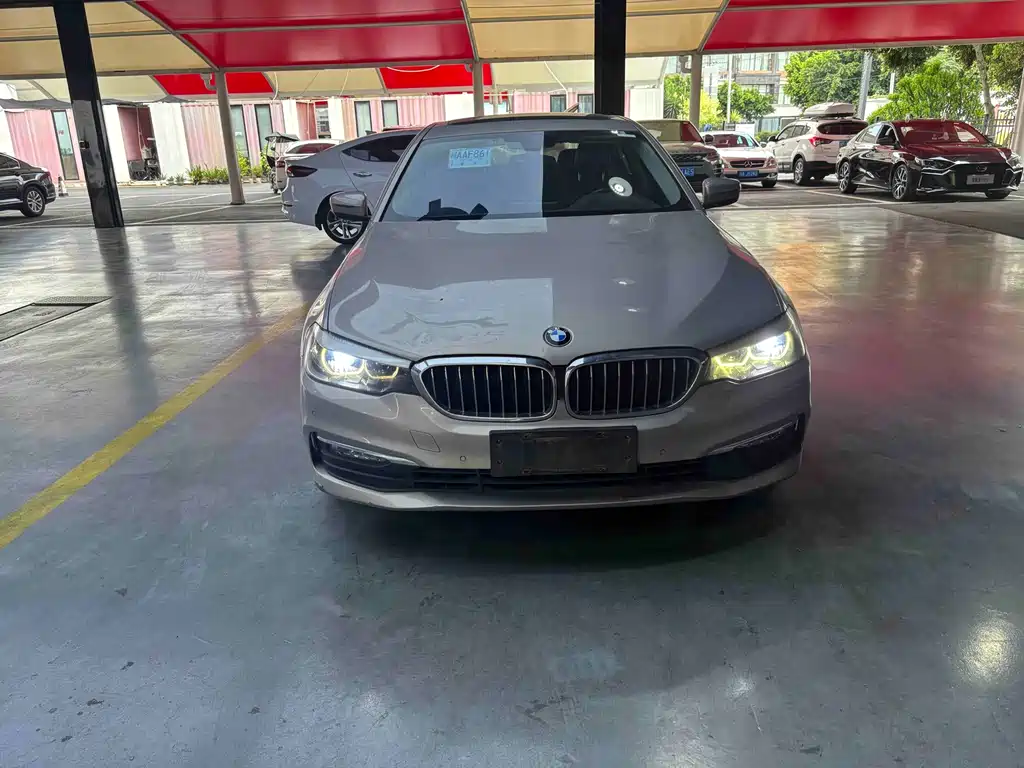 BMW 5 Series — фото 2