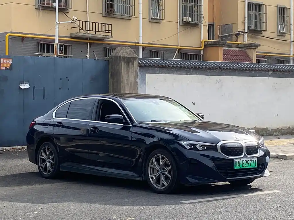 BMW i3 — фото 3
