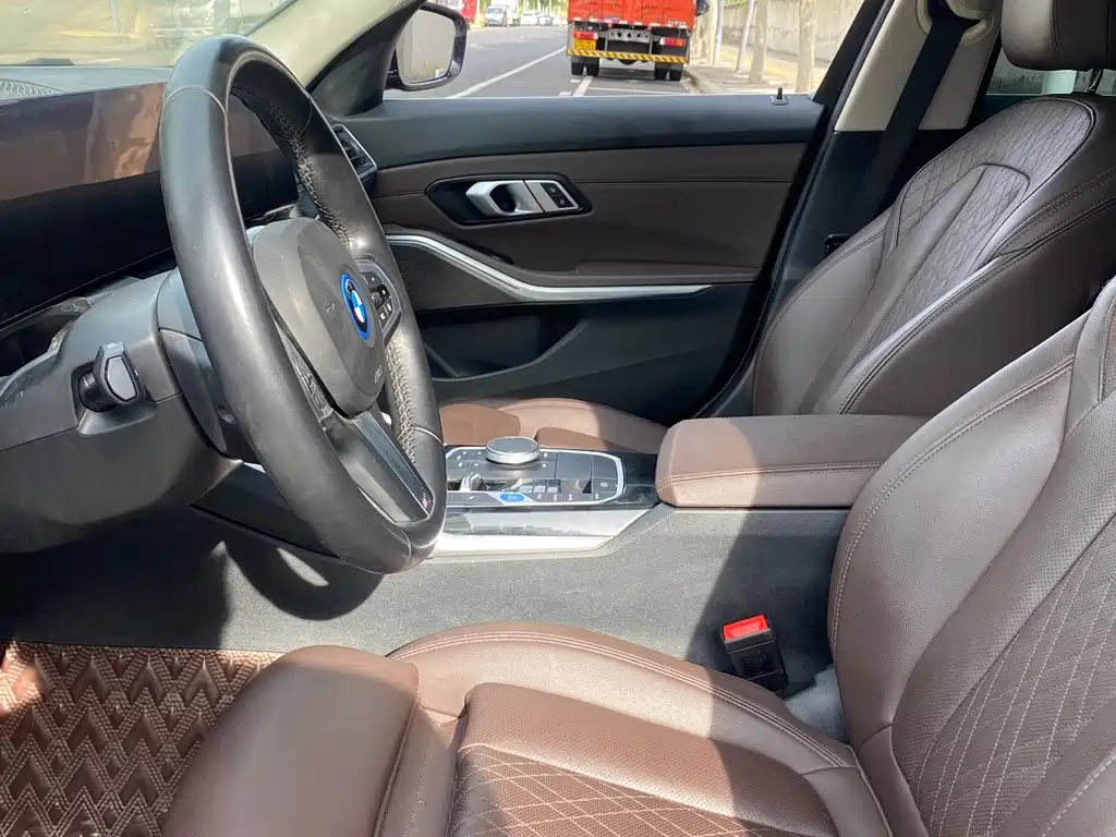 BMW i3 — фото 4