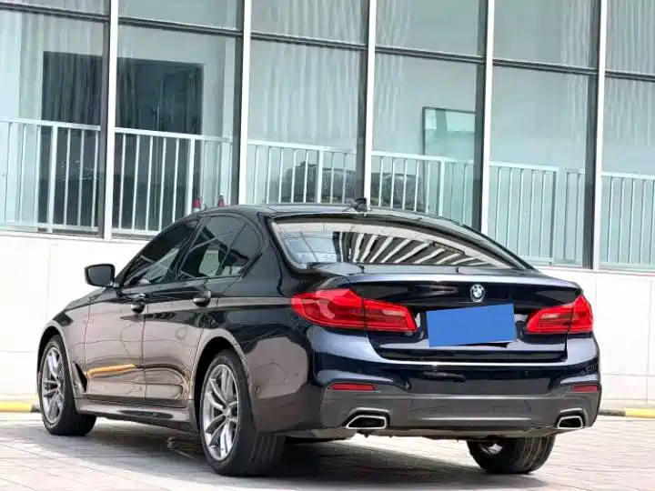 BMW 5 Series (Import) — фото 11