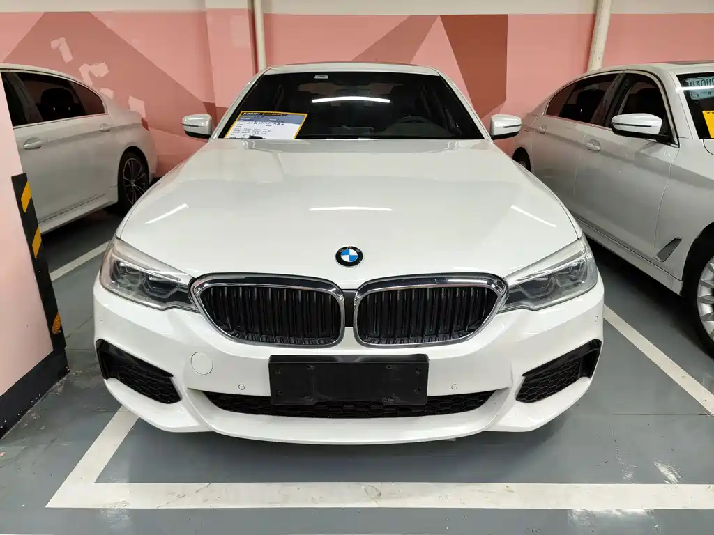 BMW 5 Series — фото 2