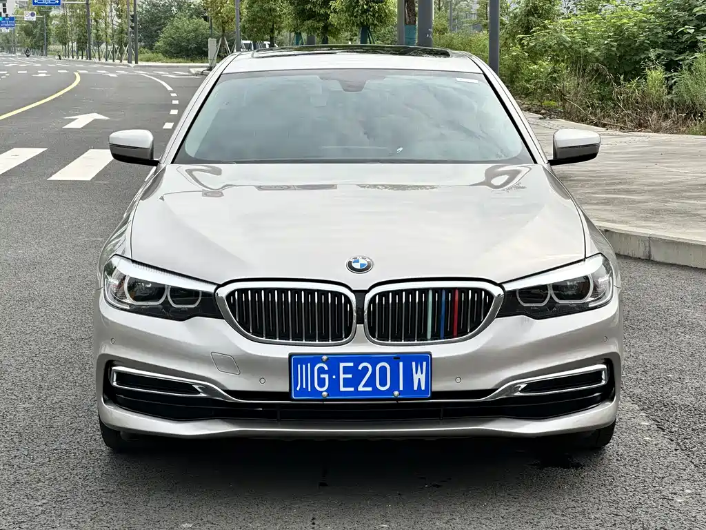 BMW 5 Series — фото 2