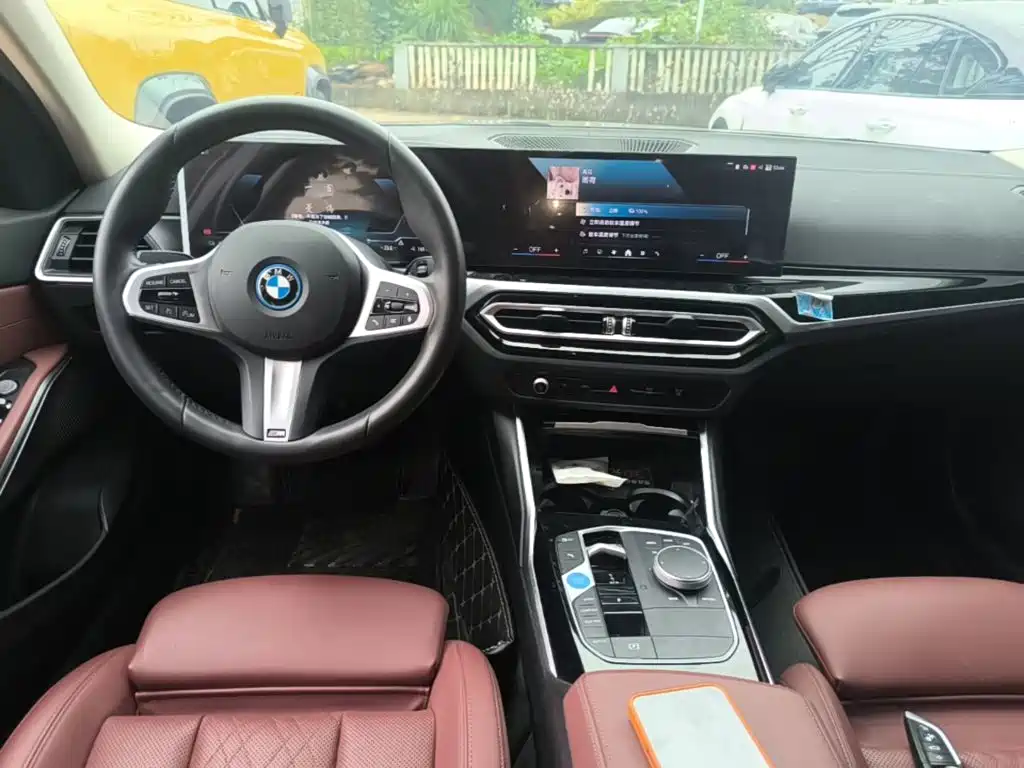 BMW i3 — фото 10
