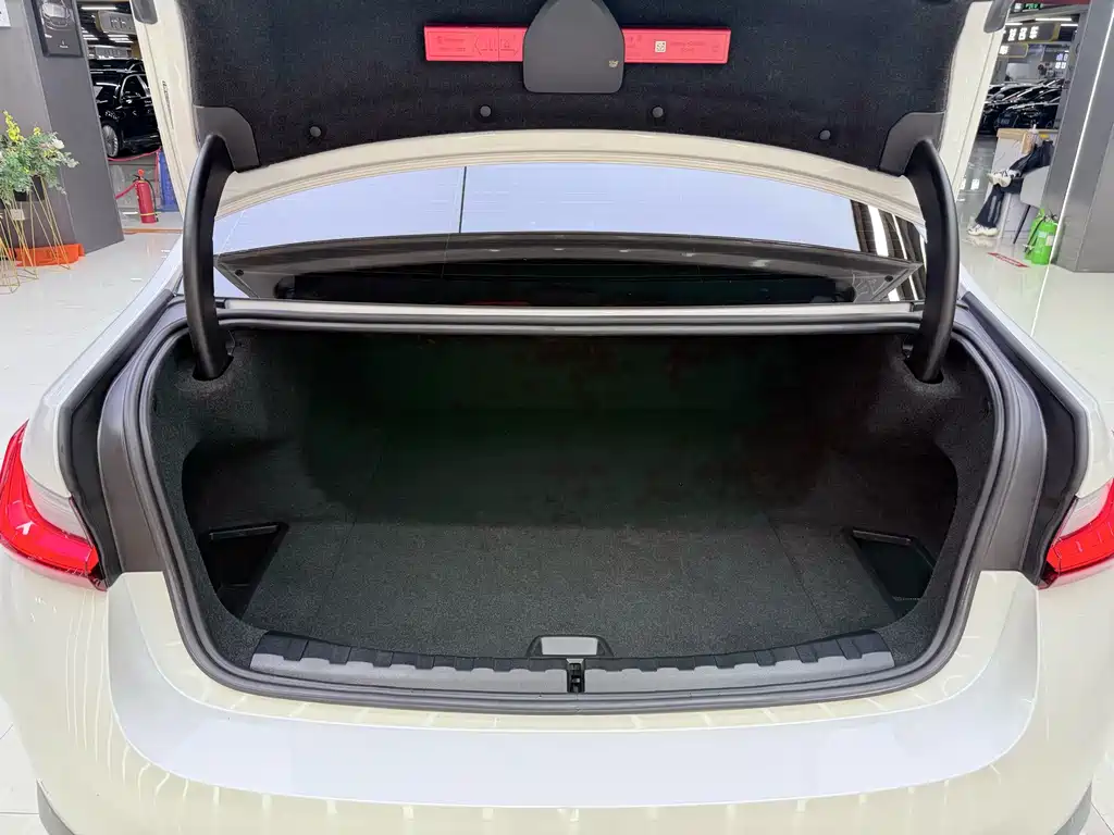 BMW i3 — фото 14