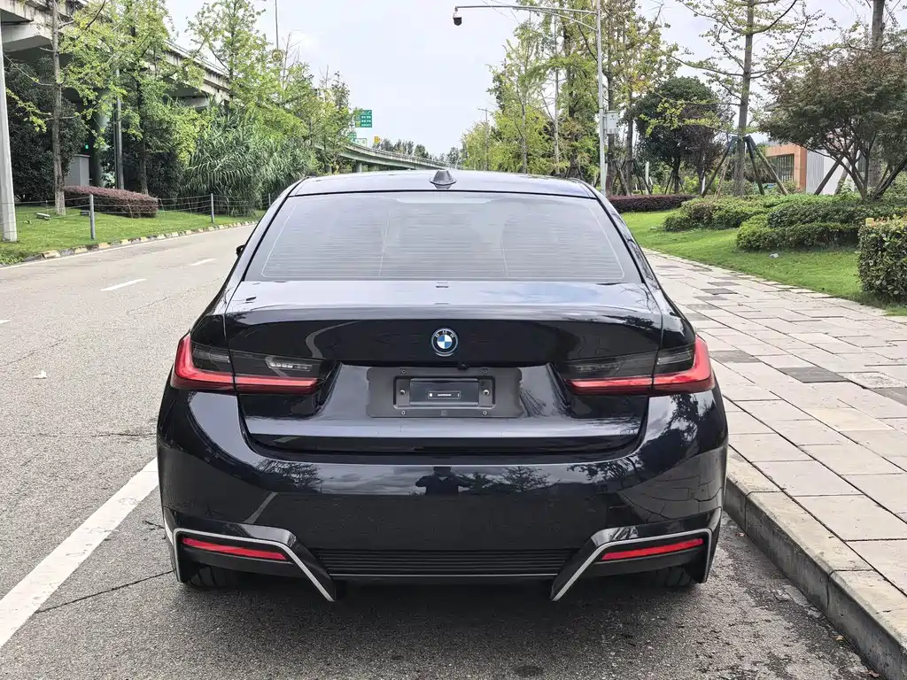 BMW i3 — фото 8