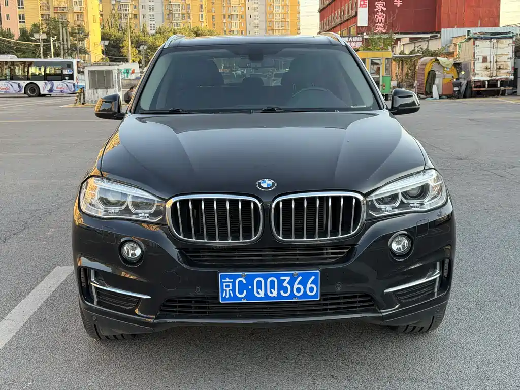 BMW X5 (Import) — фото 2