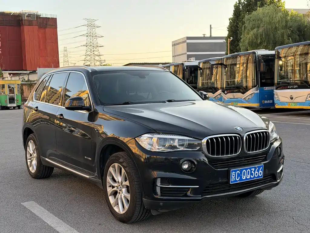 BMW X5 (Import) — фото 3