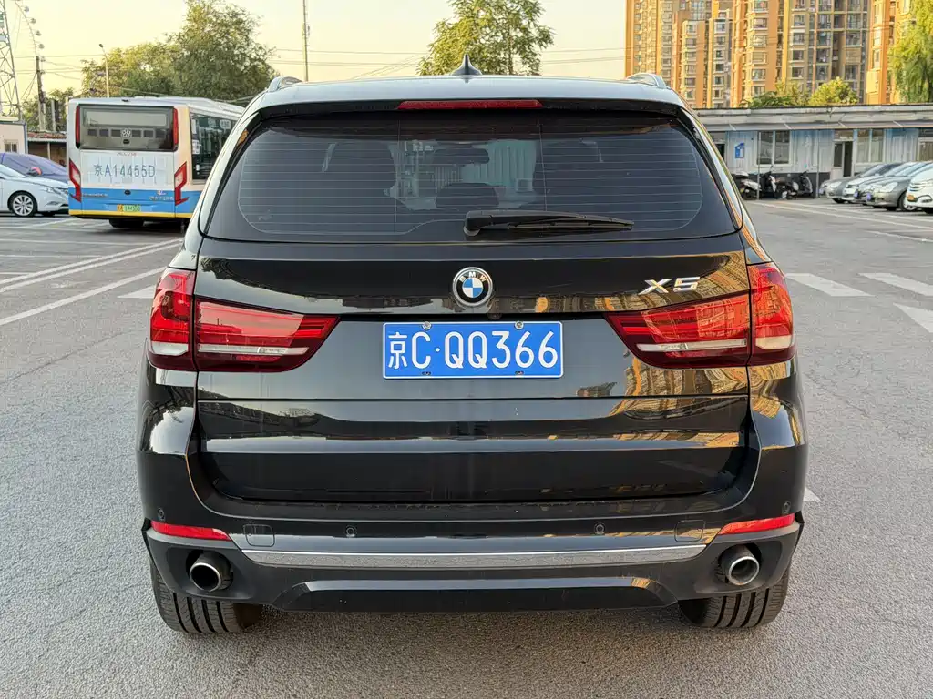 BMW X5 (Import) — фото 8