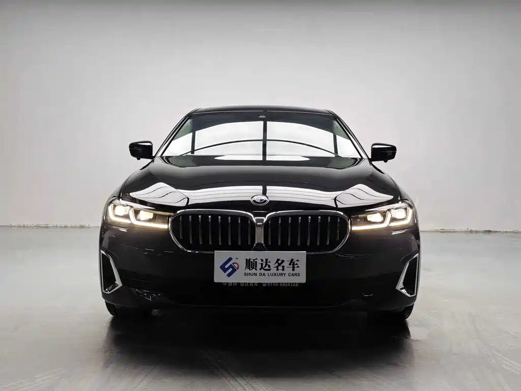 BMW 5 Series — фото 2